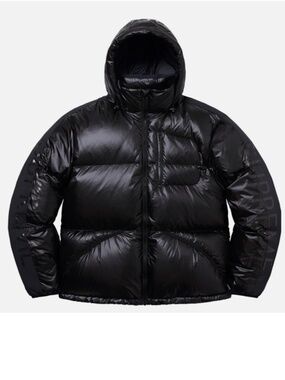 100% Authentic!! Supreme Featherweight Down Jacket Black M